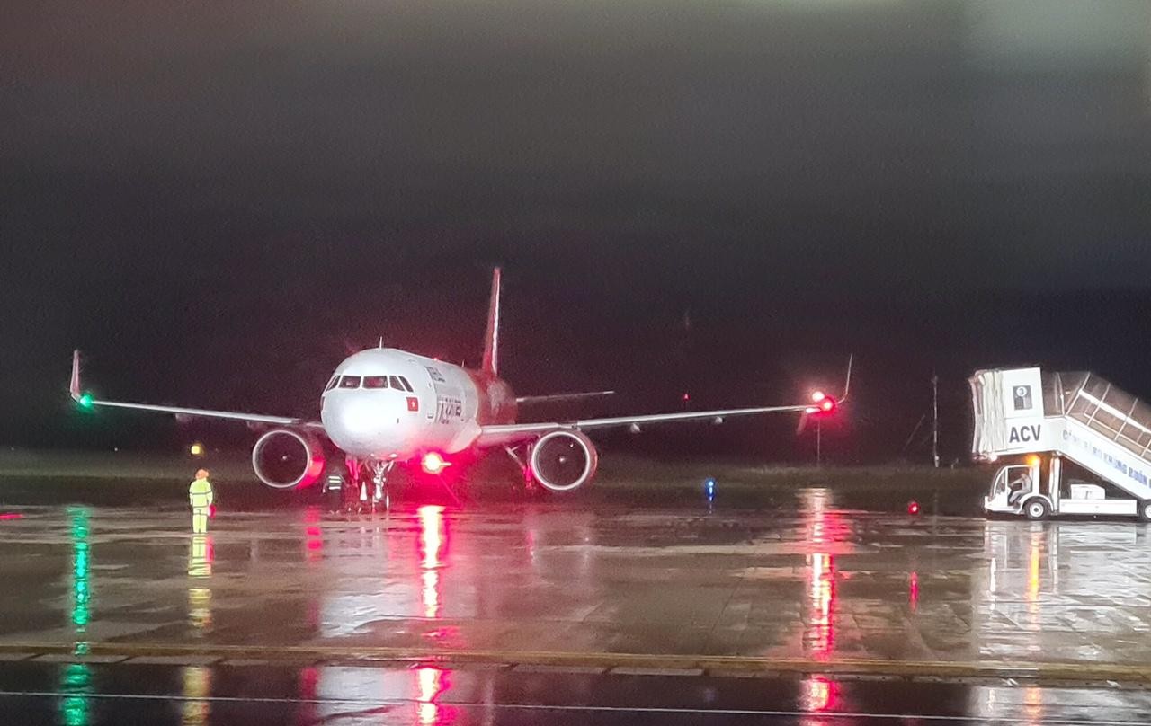 Mặc dù chưa rơi vào tình trạng 'cháy vé' nhưng nhiều chặng 'hot' đã có giá khá cao.