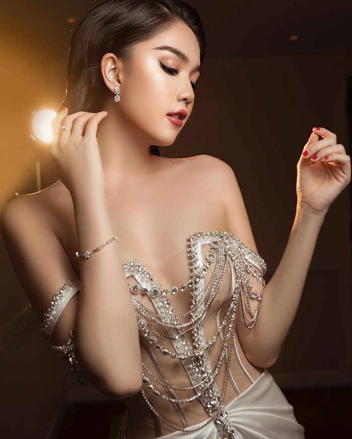 Ngọc Trinh đẹp không tì vết Ngọc Trinh đẹp không tì vết