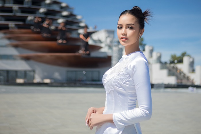 Hoa hậu Ngọc Châu thừa hưởng một tố chất cực giống H'Hen Niê - Ảnh 2 Hoa hậu Ngọc Châu thừa hưởng một tố chất cực giống H'Hen Niê - Ảnh 2