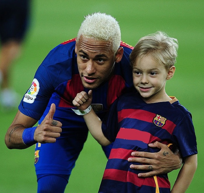 Chuyện Neymar làm bạn gái có bầu nhưng chỉ nhận nuôi con không cưới: Cái kết bất ngờ - Ảnh 1 Chuyện Neymar làm bạn gái có bầu nhưng chỉ nhận nuôi con không cưới: Cái kết bất ngờ - Ảnh 1