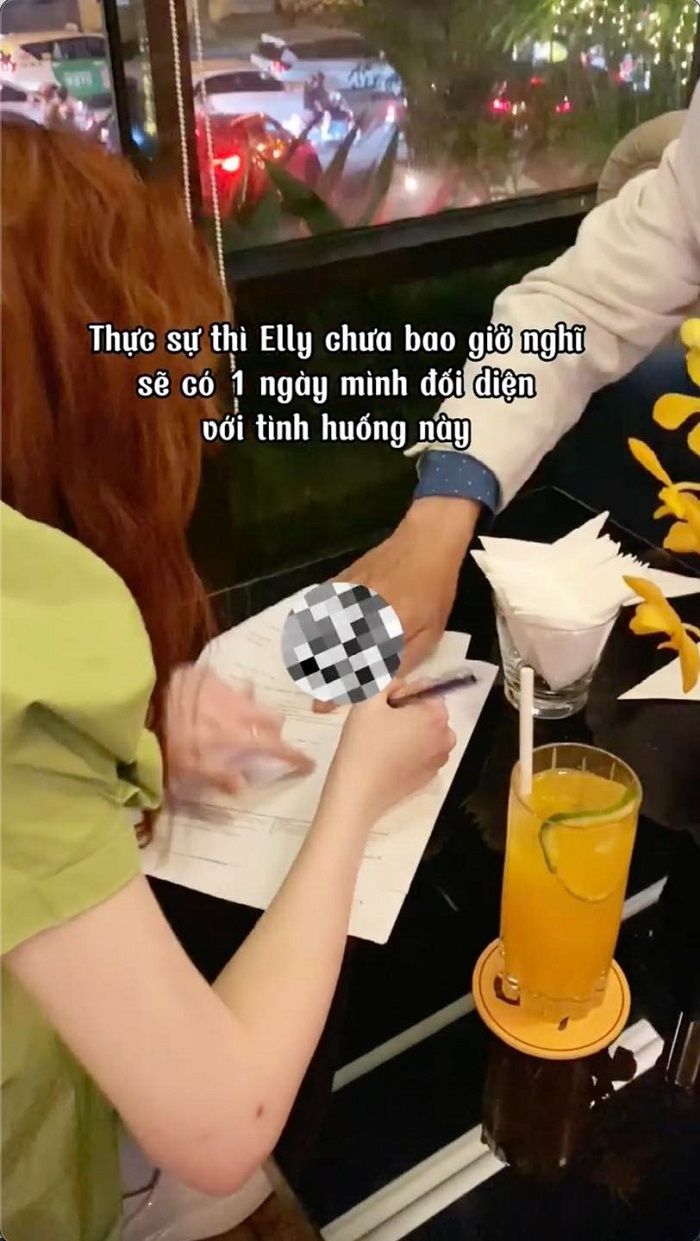 Video: Cận cảnh quá trình Elly Trần đặt bút ký vào đơn ly hôn chồng Tây - Ảnh 3 Video: Cận cảnh quá trình Elly Trần đặt bút ký vào đơn ly hôn chồng Tây - Ảnh 3