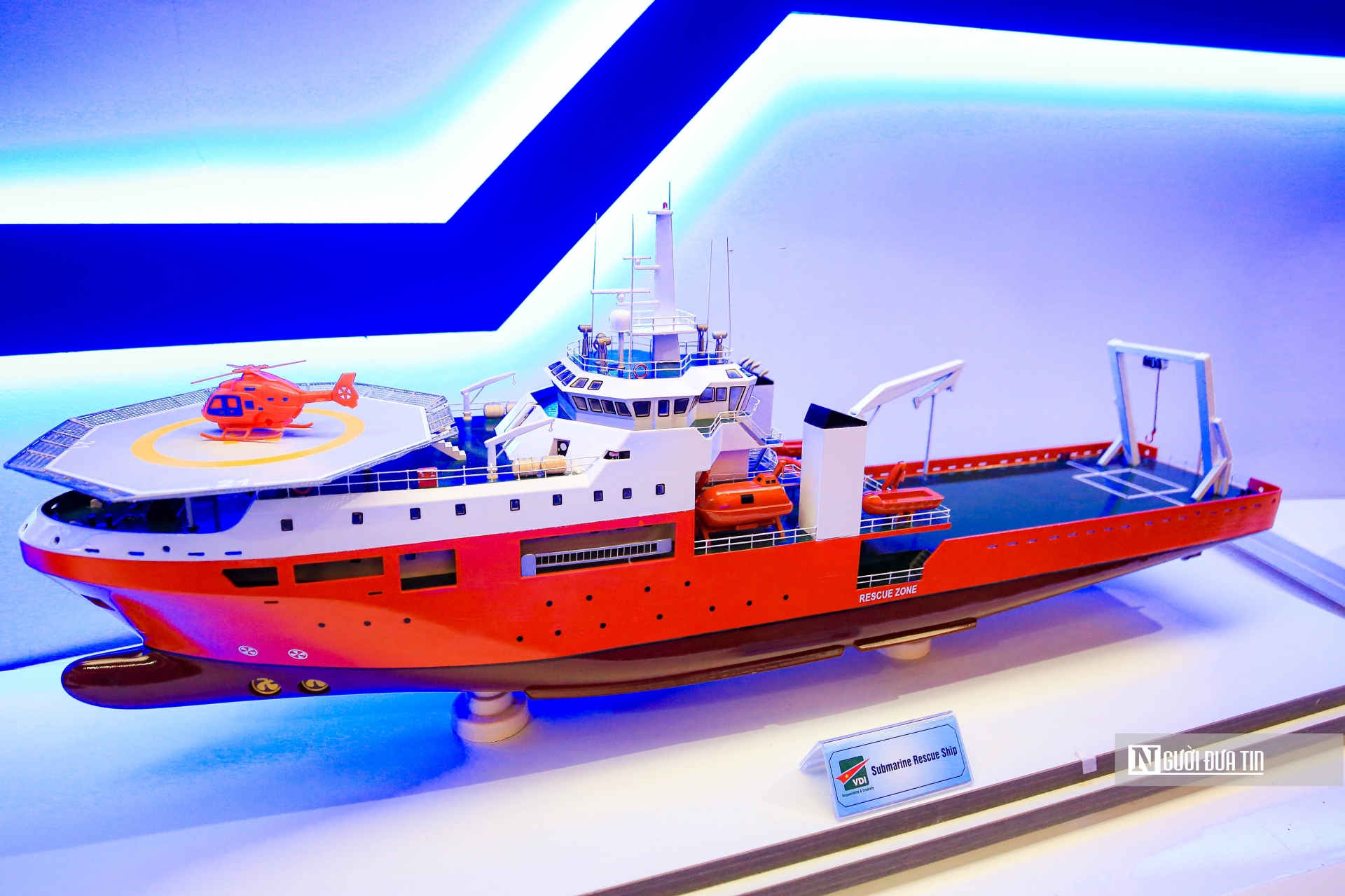 Ngắm dàn vũ khí, khí tài quân sự tại Triển lãm Quốc phòng quốc tế 2022 - Ảnh 1