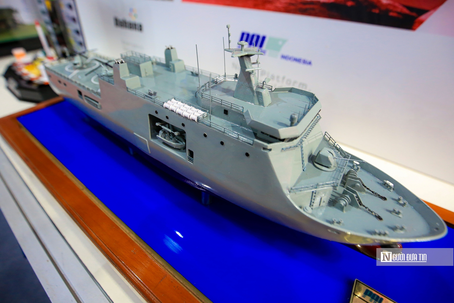 Đồng thời, triển lãm cũng là nơi để Việt Nam quảng bá, tuyên truyền năng lực, tiềm lực công nghệ, vũ khí trang bị do Công nghiệp quốc phòng (CNQP) Việt Nam sản xuất đến bạn bè quốc tế và nhân dân trong nước; tạo điều kiện để các quốc gia, các công ty, doanh nghiệp trong nước, quốc tế giới thiệu, trưng bày sản phẩm, tìm kiếm cơ hội mở rộng hợp tác trong lĩnh vực công nghiệp quốc phòng.