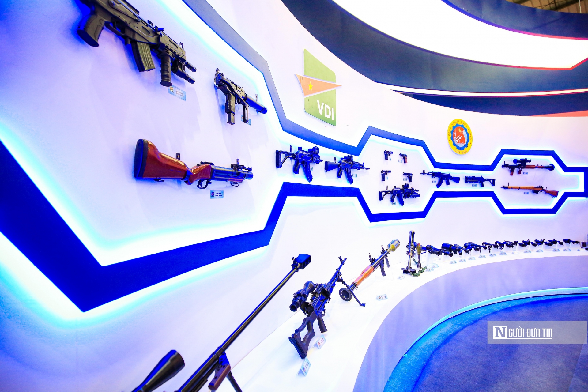 Nhiều vũ khí, khí tài hiện đại cũng được các đơn vị trong và ngoài nước mang đến để trưng bày phục vụ Triển lãm diễn ra từ ngày 8 đến 10/12/2022.