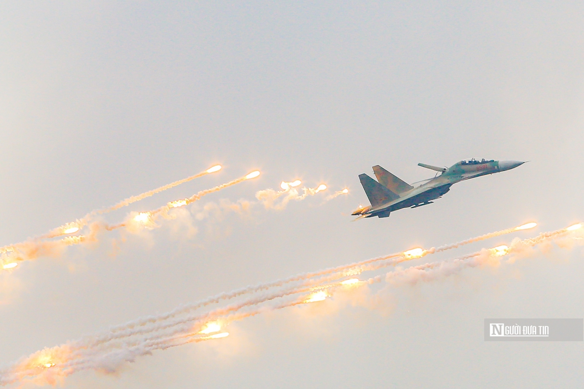 Đây là màn biểu diễn được mong chờ nhất và được đánh giá là ấn tượng nhất trong triển lãm quốc phòng lần này.