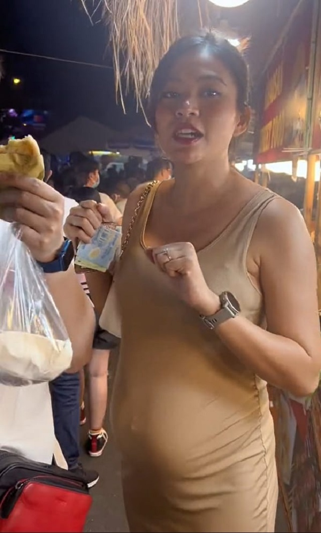 Sát ngày nằm ổ Á hậu Mâu Thủy vẫn quyết tâm làm điều bà bầu nào cũng dè chừng - Ảnh 1 Sát ngày nằm ổ Á hậu Mâu Thủy vẫn quyết tâm làm điều bà bầu nào cũng dè chừng - Ảnh 1