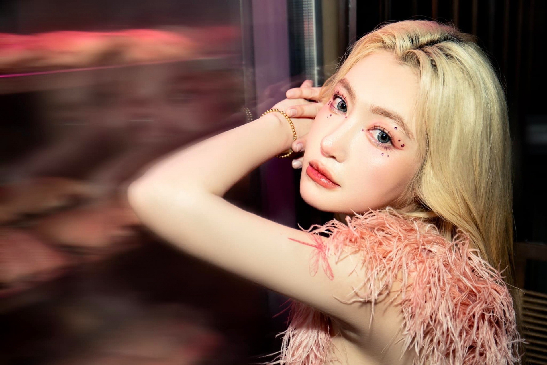 Sau hơn thập kỷ là hot girl, người đẹp sinh năm 1987 vẫn giữ nguyên phong độ