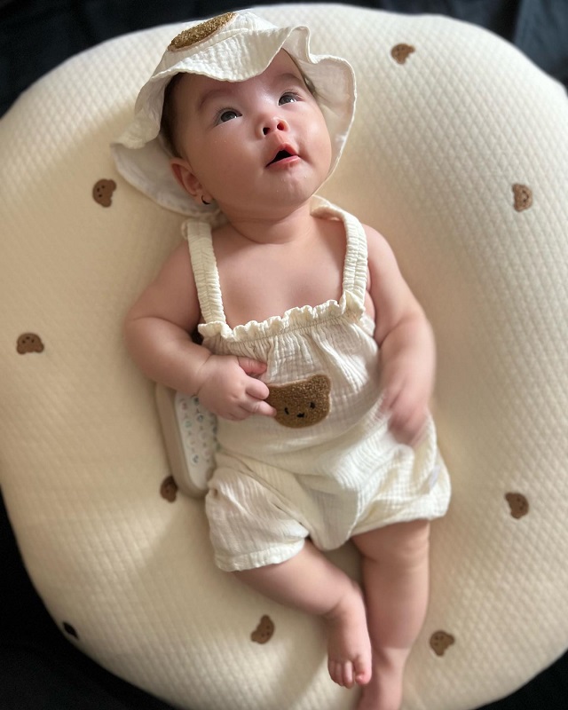 Phạm Quỳnh Anh nhất quyết giấu mặt tình mới nhưng nhìn con gái út lại khiến CDM liên tưởng 2 người - Ảnh 4