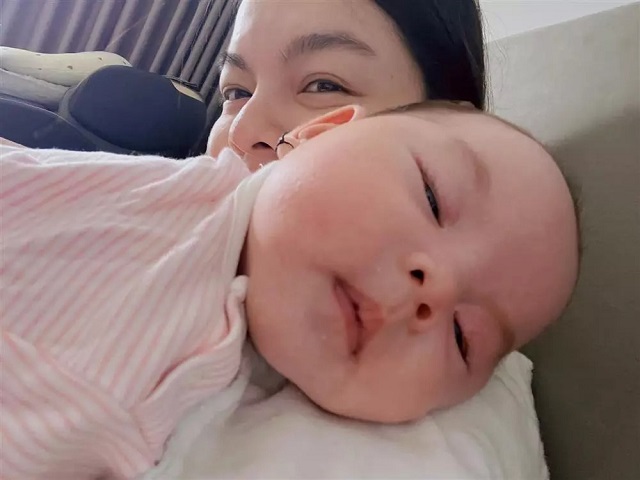 Phạm Quỳnh Anh nhất quyết giấu mặt tình mới nhưng nhìn con gái út lại khiến CDM liên tưởng 2 người - Ảnh 2