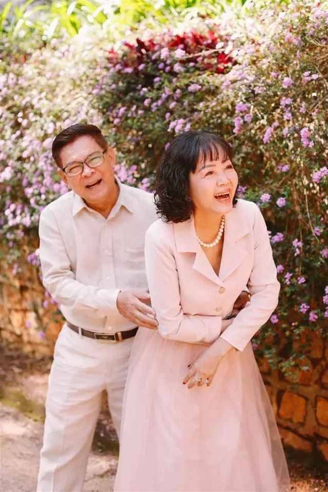 Bố mẹ đẻ Phạm Quỳnh Anh