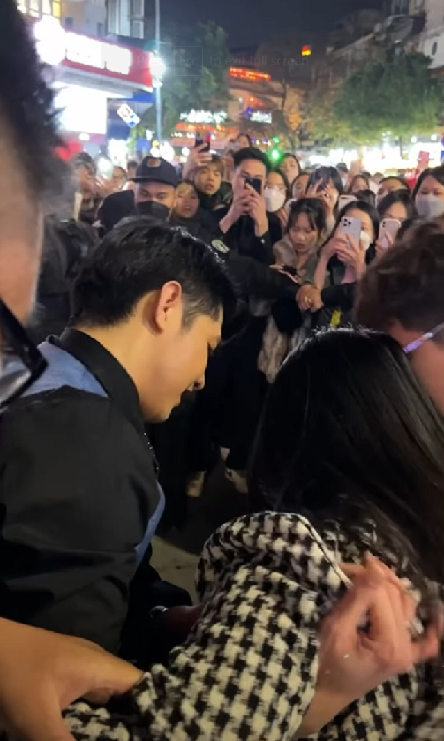 Lộ clip Noo Phước Thịnh ân cần chăm sóc cho một cô gái, danh tính bất ngờ - Ảnh 3