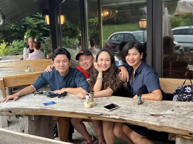 Nhạc sĩ Quốc Trung hiếm hoi khoe ảnh vợ mới, bất ngờ phản ứng của diva Thanh Lam - Ảnh 5 Nhạc sĩ Quốc Trung hiếm hoi khoe ảnh vợ mới, bất ngờ phản ứng của diva Thanh Lam - Ảnh 5