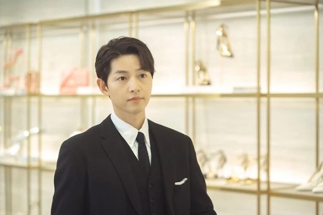 Bạn gái Song Joong Ki nghi mang bầu hậu xác nhận hẹn hò - Ảnh 1 Bạn gái Song Joong Ki nghi mang bầu hậu xác nhận hẹn hò - Ảnh 1