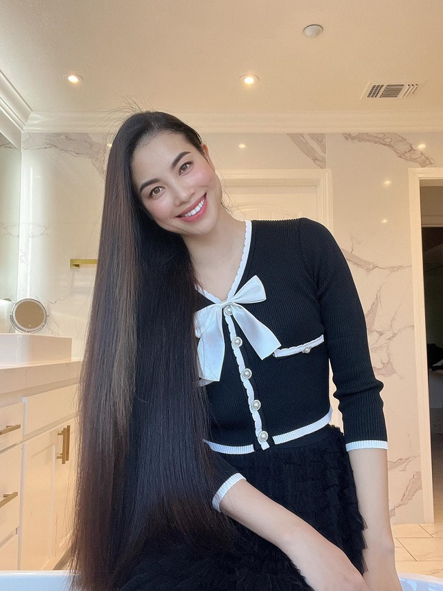 Đỗ Thị Hà cũng lép vế trước đôi chân như kiếm Nhật của Hoa hậu Phạm Hương - Ảnh 2 Đỗ Thị Hà cũng lép vế trước đôi chân như kiếm Nhật của Hoa hậu Phạm Hương - Ảnh 2