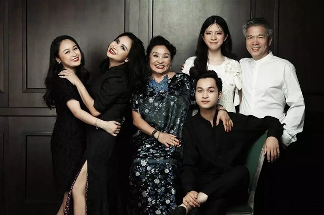 Đại gia đình nhà diva Thanh Lam Đại gia đình nhà diva Thanh Lam