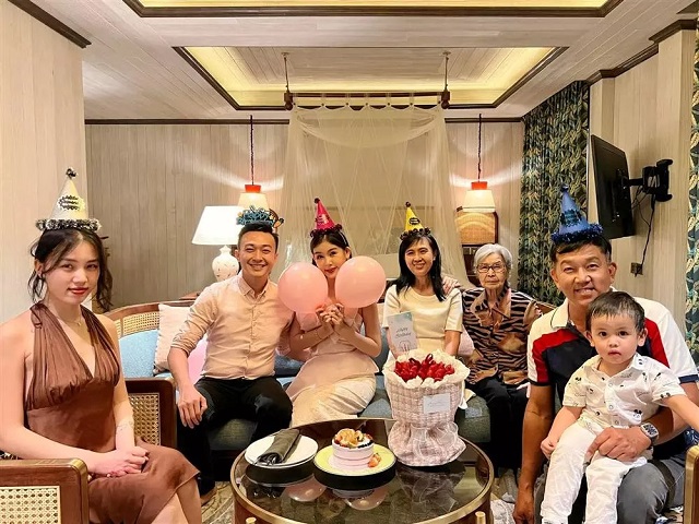 Mừng sinh nhật Lê Âu Ngân Anh, chồng MC để lộ tình trạng hôn nhân hiện tại Mừng sinh nhật Lê Âu Ngân Anh, chồng MC để lộ tình trạng hôn nhân hiện tại