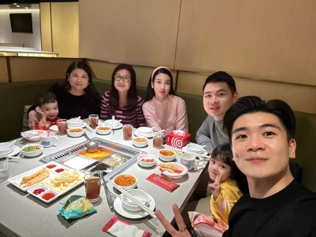 Tết đơn giản và ấm cúng nhà chồng Đỗ Mỹ Linh Tết đơn giản và ấm cúng nhà chồng Đỗ Mỹ Linh