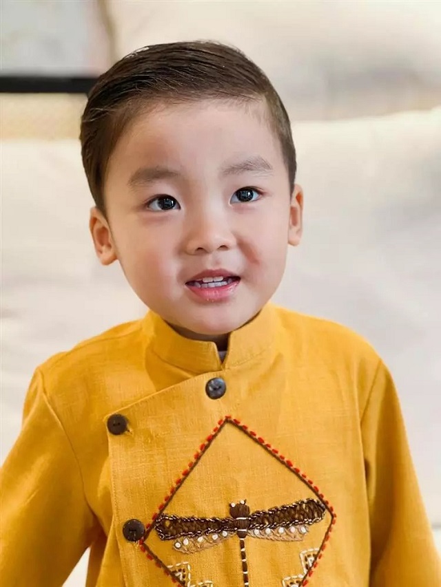 Bé Bo nhà Hòa Minzy bị miệt thị ngoại hình, nữ ca sĩ quyết không nhẫn nhịn - Ảnh 1 Bé Bo nhà Hòa Minzy bị miệt thị ngoại hình, nữ ca sĩ quyết không nhẫn nhịn - Ảnh 1