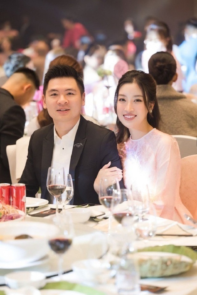 Đỗ Mỹ Linh chia sẻ nỗi niềm giấu kín, áp lực vô hình khi về làm dâu nhà bầu Hiển - Ảnh 2 Đỗ Mỹ Linh chia sẻ nỗi niềm giấu kín, áp lực vô hình khi về làm dâu nhà bầu Hiển - Ảnh 2