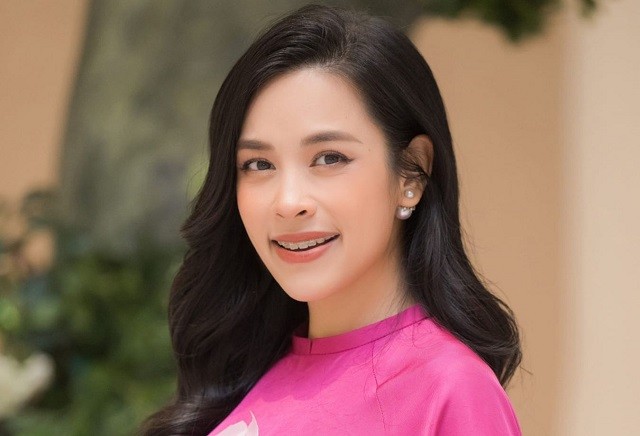 Cô cũng vướng ồn ào hậu nổi tiếng Cô cũng vướng ồn ào hậu nổi tiếng