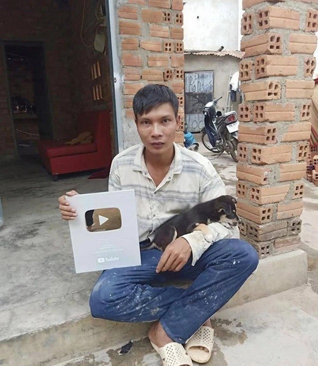 Anh liên tục gặt gái thành công Anh liên tục gặt gái thành công
