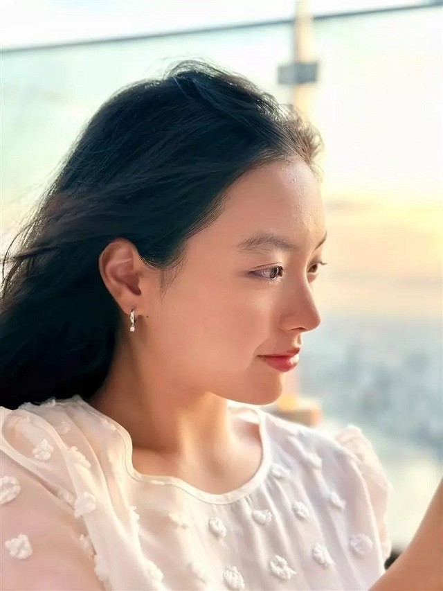 Không kém nhà Quyền Linh, gia đình siêu mẫu Thúy Hạnh cũng có cô con gái cực phẩm - Ảnh 3