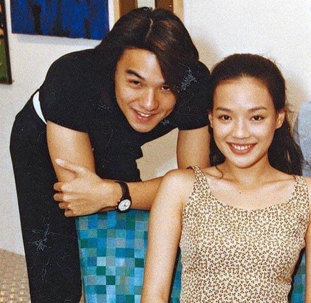 Nhan sắc thời trẻ của Thư Kỳ