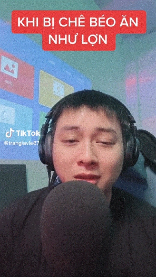 Nam ca sĩ hài hước nhận mình là 'heo quốc dân' Nam ca sĩ hài hước nhận mình là 'heo quốc dân'