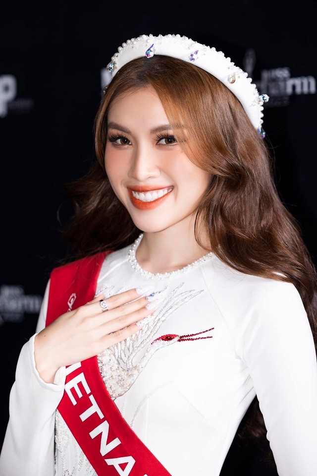 Thanh Thanh Huyền chứng minh không hề bất tài, hiên ngang nhận giải tại Miss Charm - Ảnh 3 Thanh Thanh Huyền chứng minh không hề bất tài, hiên ngang nhận giải tại Miss Charm - Ảnh 3