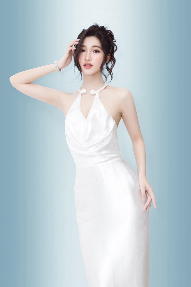 Phương Nhi xả kho ảnh thợ chụp cho, fan khó phân biệt với khoảnh khắc cam thường - Ảnh 3 Phương Nhi xả kho ảnh thợ chụp cho, fan khó phân biệt với khoảnh khắc cam thường - Ảnh 3