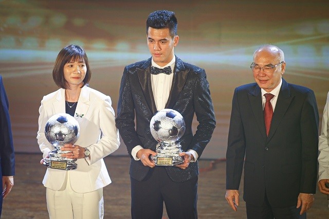 Ánh mắt khó diễn tả của Tiến Linh