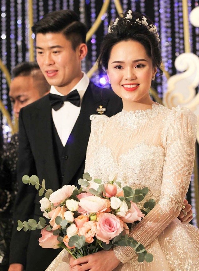 Vợ Duy Mạnh đăng đàn cực gắt bảo vệ khi anh rể Văn Quyết bị 'ném đá' vì nhận Quả bóng Vàng - Ảnh 3 Vợ Duy Mạnh đăng đàn cực gắt bảo vệ khi anh rể Văn Quyết bị 'ném đá' vì nhận Quả bóng Vàng - Ảnh 3