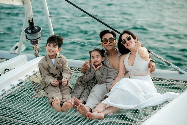 Gia đình hạnh phúc của Khánh Thi Phan Hiển