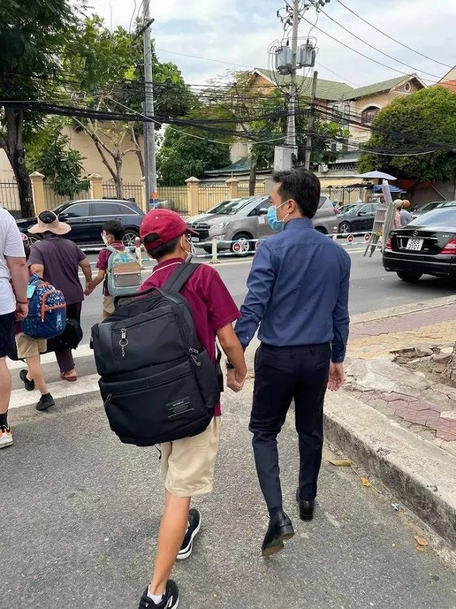 Con gái Cường Đô La 3 tuổi đã đi du học Mỹ, sự thật bất ngờ - Ảnh 2 Con gái Cường Đô La 3 tuổi đã đi du học Mỹ, sự thật bất ngờ - Ảnh 2