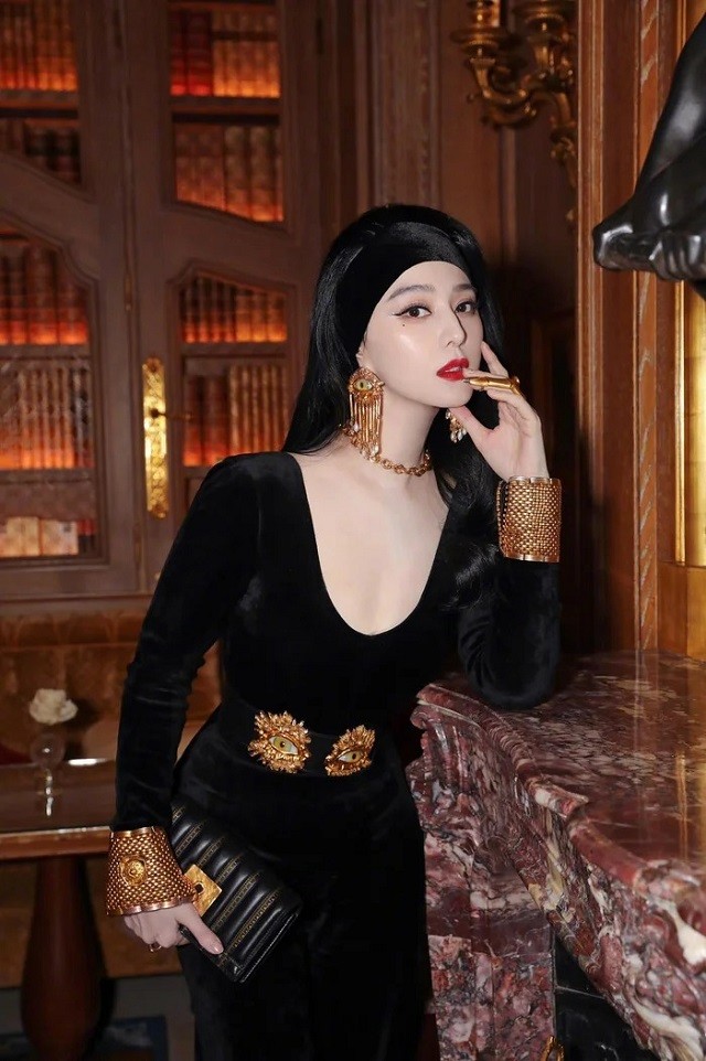 Scandal trốn thuế không thể dập tắt được hào quang của Phạm Băng Băng Scandal trốn thuế không thể dập tắt được hào quang của Phạm Băng Băng