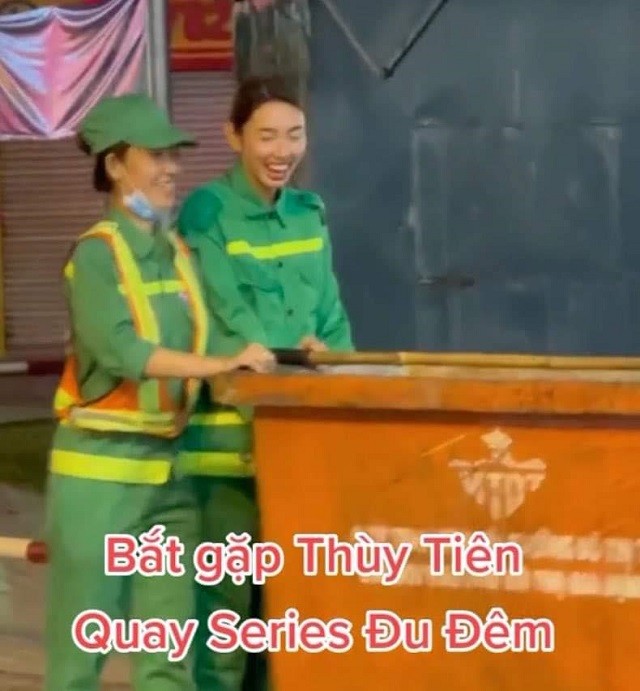 Sau khoảnh khắc đầy bất ổn, Thùy Tiên bị bắt gặp cất hình tượng hoa hậu để làm lao công