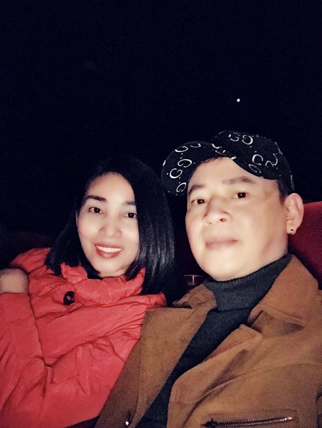 Cặp đôi có 1 năm tìm hiểu trước khi quyết định về chung một nhà