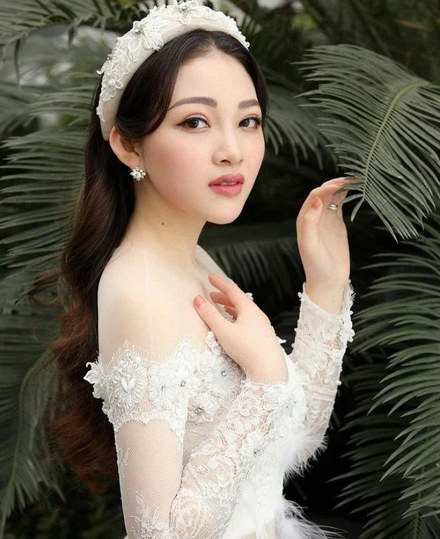 'Cô dâu 200 cây vàng' ở Nam Định lộ cuộc sống hiện tại sau 4 năm dậy sóng cõi mạng 3 'Cô dâu 200 cây vàng' ở Nam Định lộ cuộc sống hiện tại sau 4 năm dậy sóng cõi mạng 3