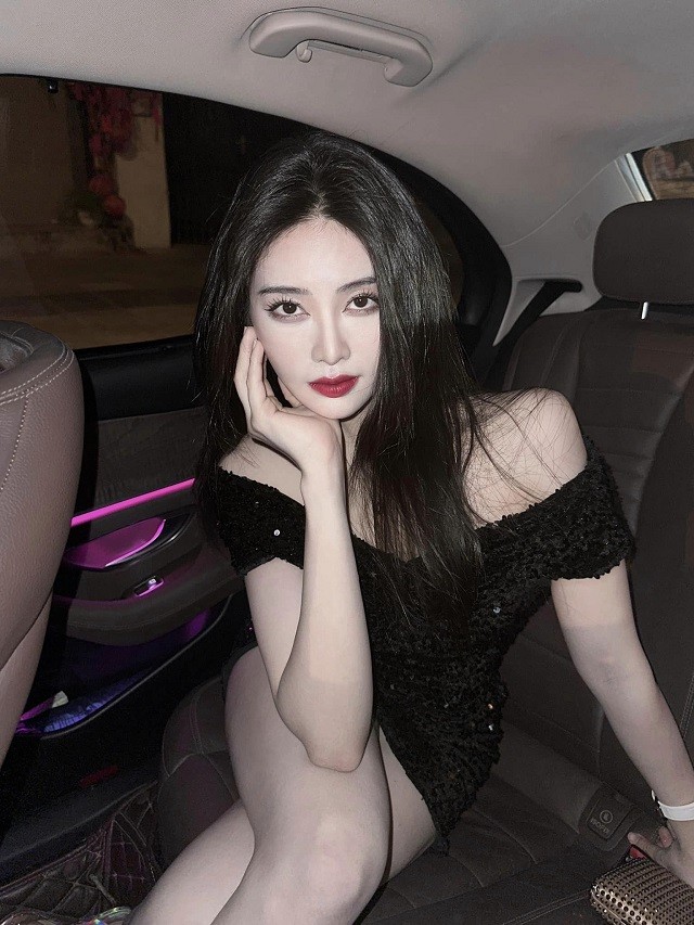Rần rần ảnh thời chưa 'dao kéo' của hot girl Trương Diệu Linh, nhan sắc một trời một vực - Ảnh 3 Rần rần ảnh thời chưa 'dao kéo' của hot girl Trương Diệu Linh, nhan sắc một trời một vực - Ảnh 3