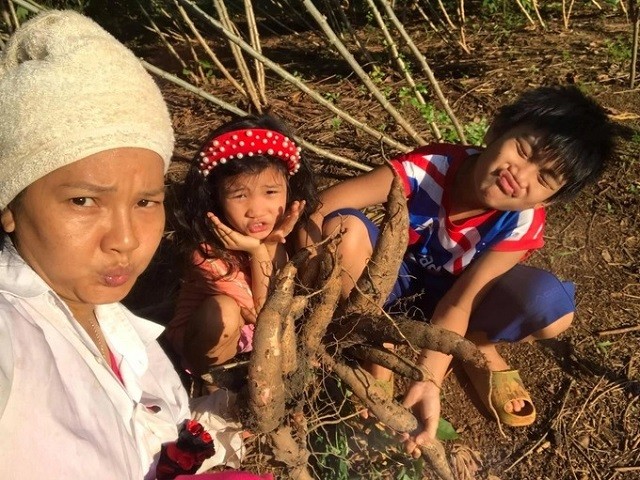 Không nhận ra 'nữ hoàng cảnh nóng' một thời Kiều Trinh hậu về quê làm nông dân - Ảnh 5