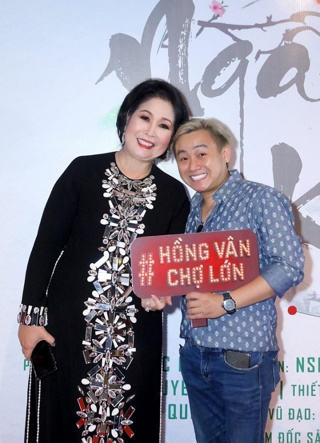 Diễn biến mới vụ diễn viên Hữu Tín, học trò NSND Hồng Vân bị bắt 4 Diễn biến mới vụ diễn viên Hữu Tín, học trò NSND Hồng Vân bị bắt 4