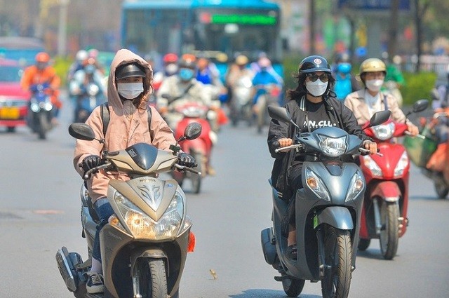 Bắc Bộ và Bắc Trung Bộ bước vào giai đoạn trời oi bức, nắng nóng có nơi trên 40 độ C - Ảnh 1 Bắc Bộ và Bắc Trung Bộ bước vào giai đoạn trời oi bức, nắng nóng có nơi trên 40 độ C - Ảnh 1