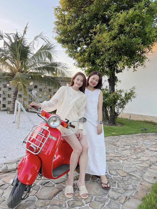 Loạt dấu hiệu Nhã Phương từng ngầm thông báo cho Trường Giang 'lên chức' lần 2, hiếm ai để ý - Ảnh 1 Loạt dấu hiệu Nhã Phương từng ngầm thông báo cho Trường Giang 'lên chức' lần 2, hiếm ai để ý - Ảnh 1