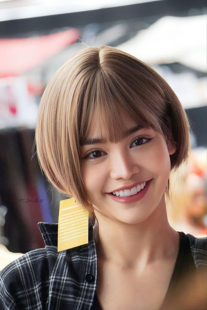 Xinh đẹp là vậy nhưng 'gà cưng' của ông Nawat - Engfa Waraha khó tránh 'lời nguyền' giống Thùy Tiên - Ảnh 1 Xinh đẹp là vậy nhưng 'gà cưng' của ông Nawat - Engfa Waraha khó tránh 'lời nguyền' giống Thùy Tiên - Ảnh 1