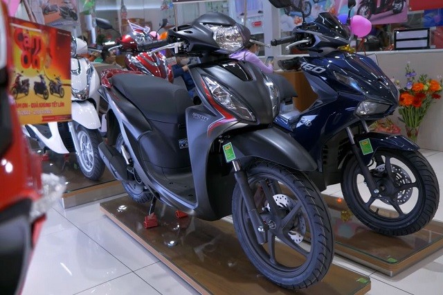 Honda Vision bất ngờ giảm giá trước lễ: Cập nhật bảng giá Honda Vision mới nhất - Ảnh 1 Honda Vision bất ngờ giảm giá trước lễ: Cập nhật bảng giá Honda Vision mới nhất - Ảnh 1
