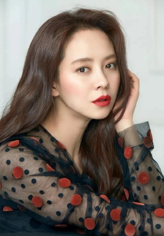 Song Ji Hyo khởi kiện công ty cũ Song Ji Hyo khởi kiện công ty cũ