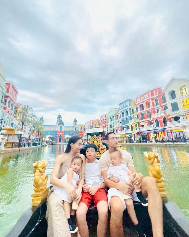 Hồ Ngọc Hà tiết lộ lý do phải về nhà ngay và luôn bất kể đêm muộn - Ảnh 1 Hồ Ngọc Hà tiết lộ lý do phải về nhà ngay và luôn bất kể đêm muộn - Ảnh 1