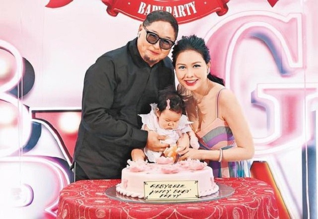 Trương Vệ Kiện bị tố ngoại tình còn có con riêng, chính chủ lên tiếng - Ảnh 2 Trương Vệ Kiện bị tố ngoại tình còn có con riêng, chính chủ lên tiếng - Ảnh 2