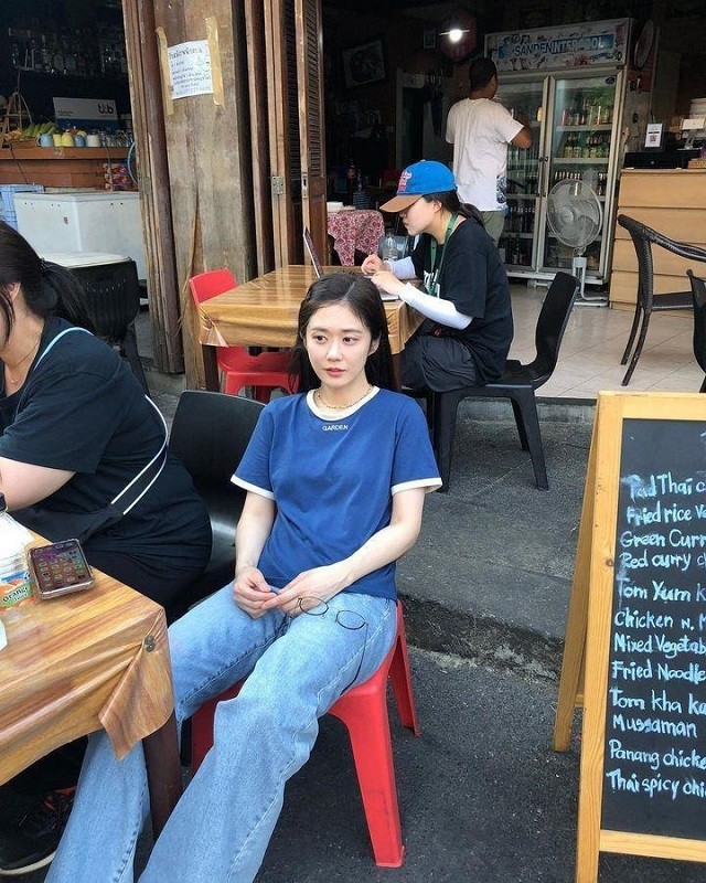Ngỡ ngàng nhan sắc tuổi 42 của Jang Nara khiến cả MXH đứng ngồi không yên 2 Ngỡ ngàng nhan sắc tuổi 42 của Jang Nara khiến cả MXH đứng ngồi không yên 2