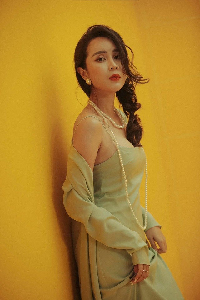 Lưu Hương Giang lộ diện hậu thông báo tin vui, nhan sắc lão hóa gây chú ý - Ảnh 3 Lưu Hương Giang lộ diện hậu thông báo tin vui, nhan sắc lão hóa gây chú ý - Ảnh 3
